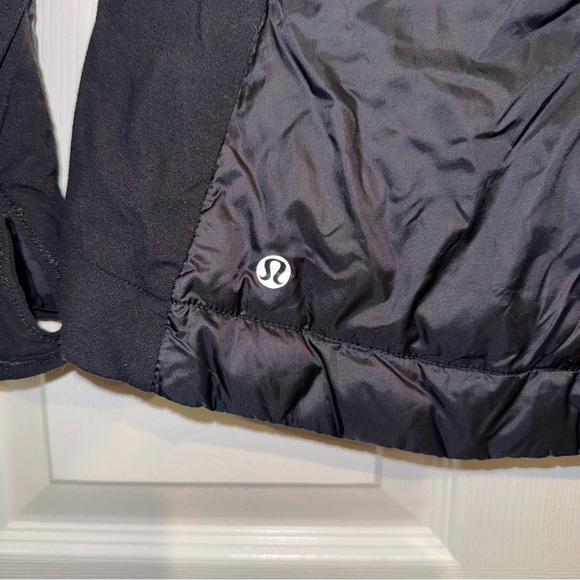 Lululemon "Down For A Run" Pullover Black - Size 4 - Picture 6 of 9